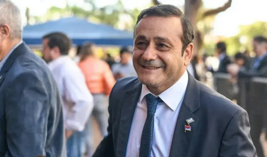Apóstoles: Con el total de las mesas escrutadas, el Frente Renovador Neo con Oscar Herrera Aduad saca el 35,07% y Diego Hartfield de La Libertad Avanza llega al 34,15%