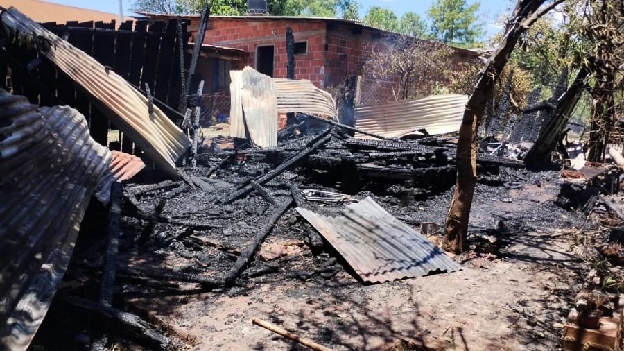 Incendio fatal en el Municipio de Garuhapé: Un joven de 25 año murió tras el siniestro de una vivienda
