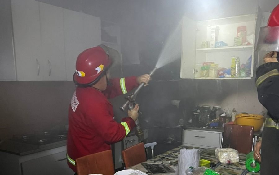 Oberá: Principio de incendio en una vivienda, una mujer de 84 años fue asistida sin lesiones