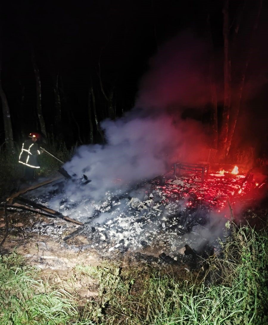 Controlaron un incendio en una vivienda en la localidad de Bernardo de Irigoyen, se encontraba deshabitado al momento del siniestro