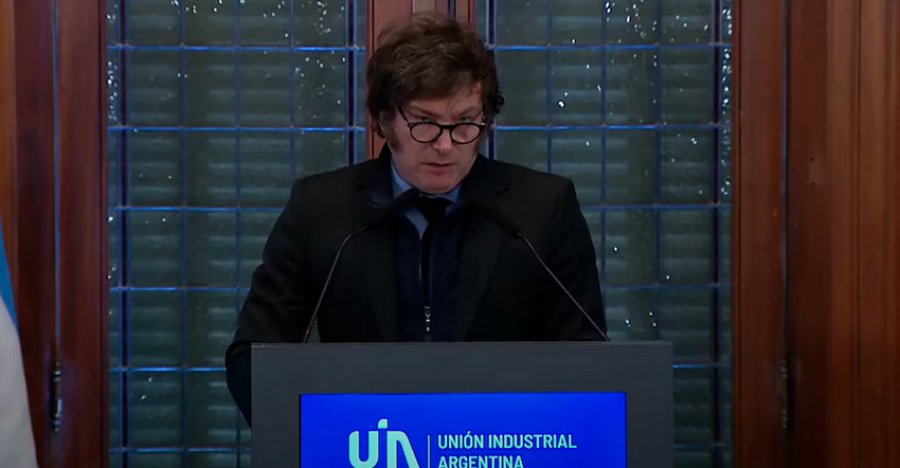 La UIA calificó las críticas del Presidente Javier Milei a la industria como un “agravio injusto” para quienes producen