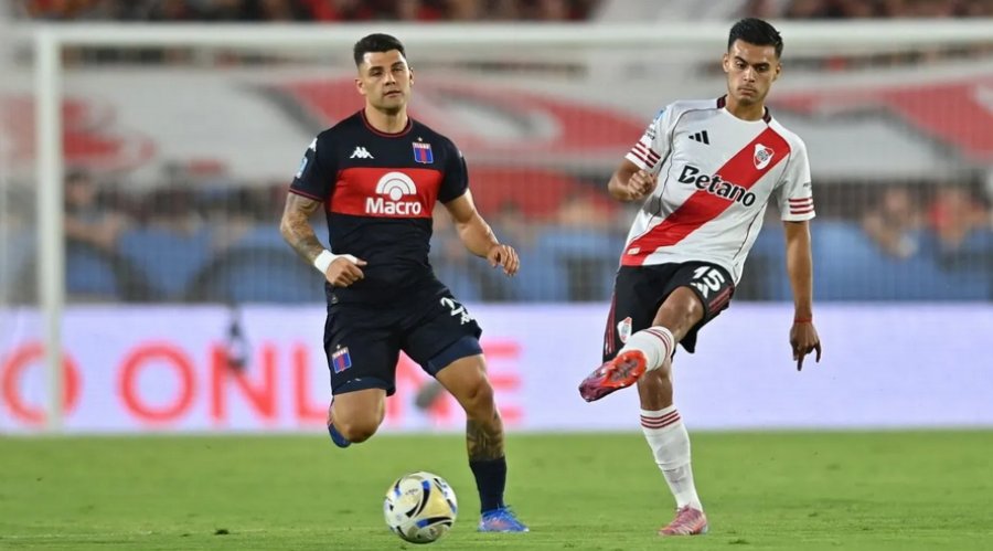 En el marco de la cuarta fecha del Torneo Apertura: Papelón de River Plate en el Monumental: Tigre goleó 4 a 1 y los hinchas explotaron