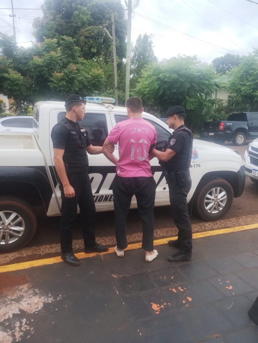 Apóstoles: Fue detenido tras atacar a su hermana en medio de la discusión a "planazos"con un machete en un populoso barrio