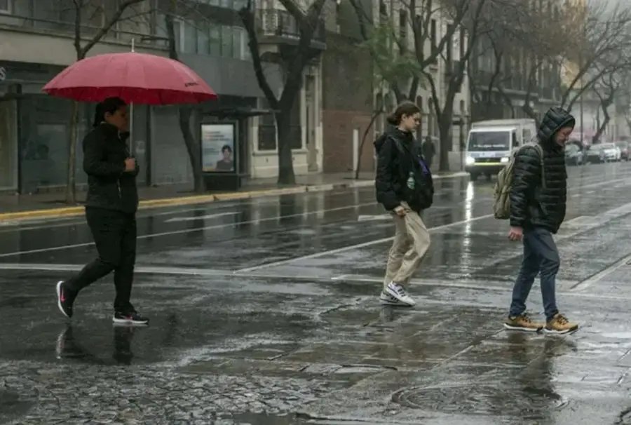 Alerta por tormentas para este miércoles: Las tres provincias que siguen complicadas con mal clima