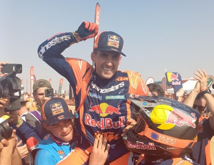 Categoría Motos: El salteño Luciano Benavides logró su primera victoria en el Dakar