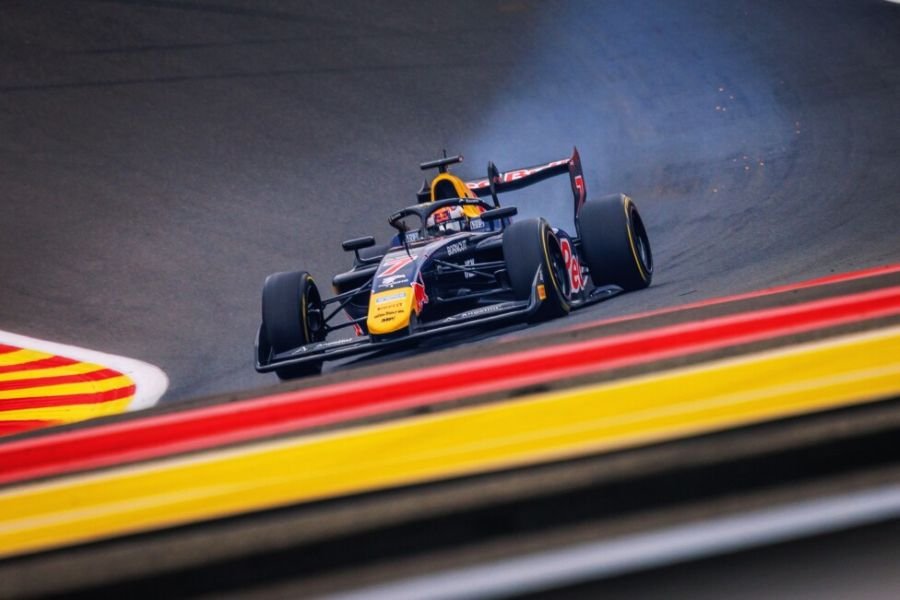 En Spa – Francorchamps, Mattia Colnaghi fue cuarto en la carrera Sprint de FIA Fórmula 3