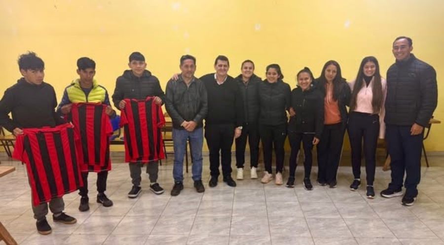 Adolfo Safrán: "El fútbol es sin dudas el deporte estrella de los clubes barriales, y en la ciudad de Apóstoles la práctica de este deporte no para de crecer"