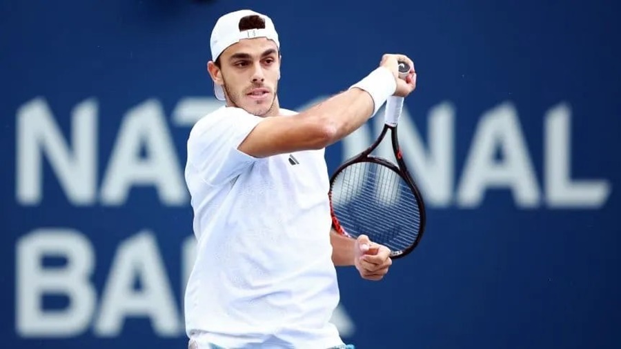 Tenis: Francisco Cerúndolo se repuso a tiempo y logró un triunfazo en su debut en el Masters 1000 de Toronto y Diego Schwartzman quedó eliminado