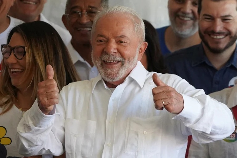 Lula da Silva derrotó a Jair Bolsonaro por una ventaja mínima y será nuevamente presidente de Brasil