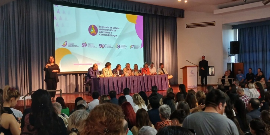 Posadas: Las Psicólogas del Programa Juego Responsable del IPLyC participaron del Congreso sobre Prevención de Adicciones