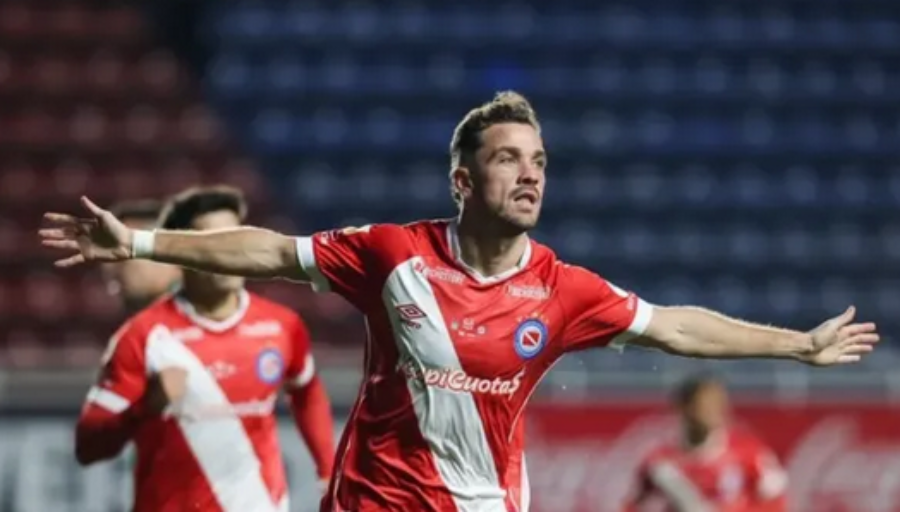 Argentinos Juniors goleó a Excursionistas y avanzó a los octavos de final de la Copa Argentina