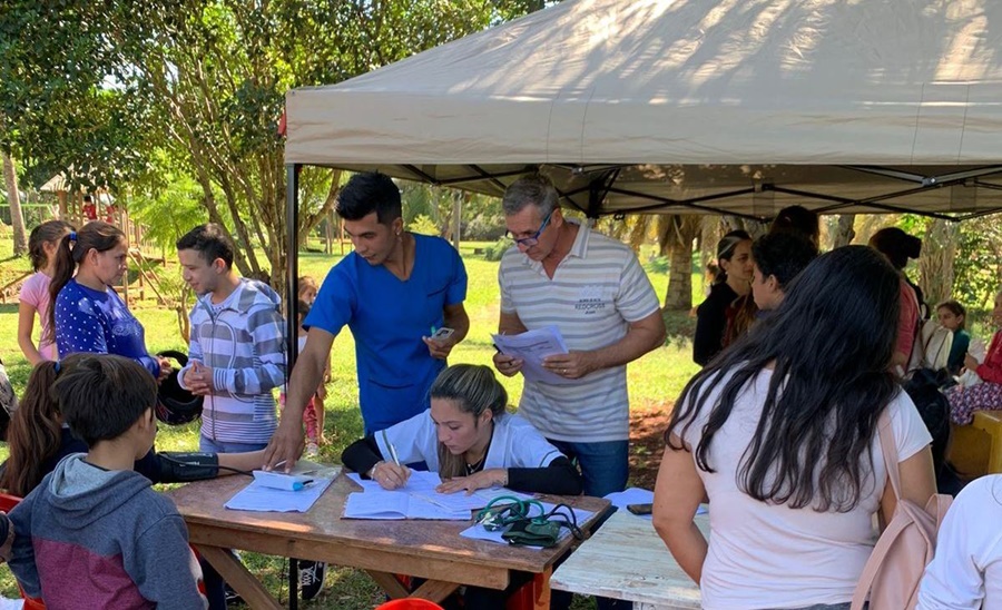 Apóstoles: El último fin de semana, entre operativos y caminatas, trascurrió las actividades del Candidato "Tito Vialey y su grupo de trabajo por el Municipio