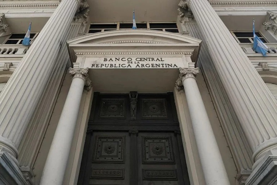 Las consultoras que releva el BCRA pronosticaron una inflación de casi 100% para este año y el próximo