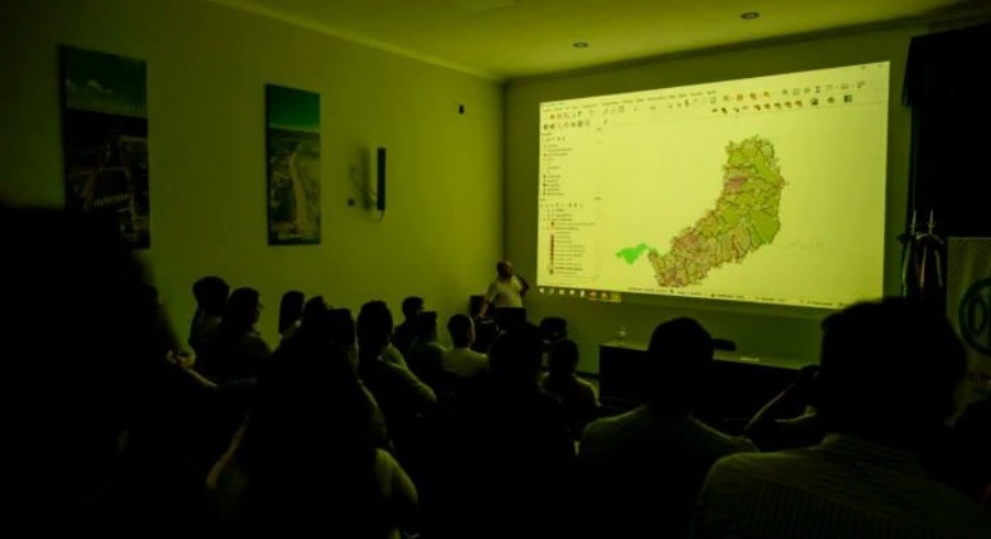 Sistemas de Información Geográfica: Mapas digitales en los Municipios misioneros de Leandro N. Alem, Puerto Rico y Montecarlo permiten mejorar sus servicios públicos