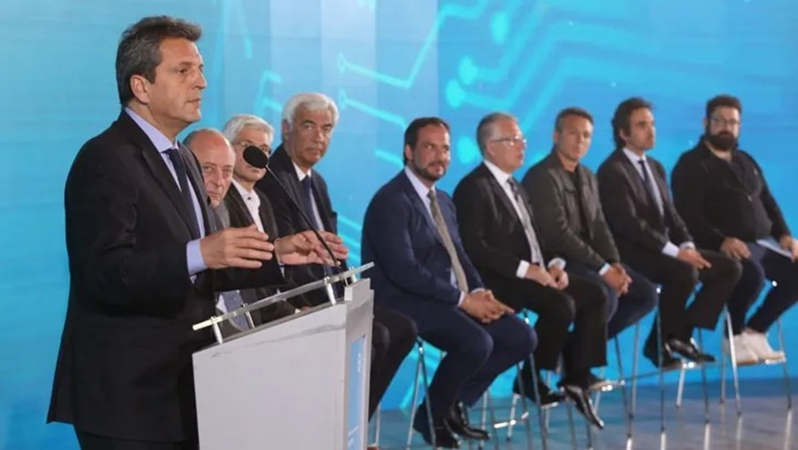 Dólar tecno: Massa anunció medidas para fomentar exportaciones de la Economía del Conocimiento