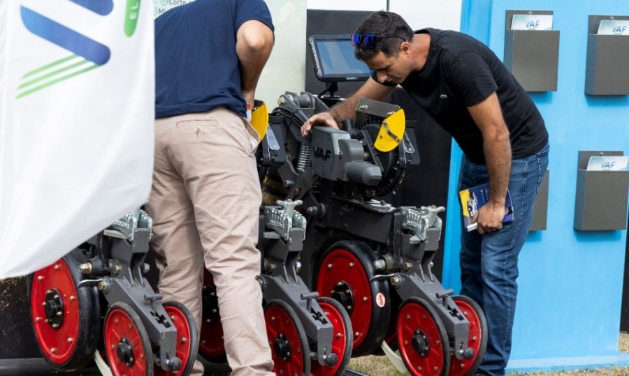 VAF presentó una innovación que transforma las sembradoras en sistemas mecánicos y neumáticos multifuncionales