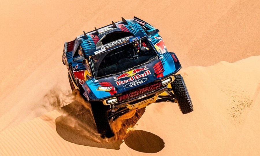 Victoria de Ford en su primera carrera con Carlos Sainz en Rally de Marruecos