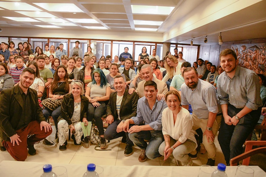 Misiones: Capacitarán a beneficiarios de planes sociales para la inserción laboral en el sector turístico