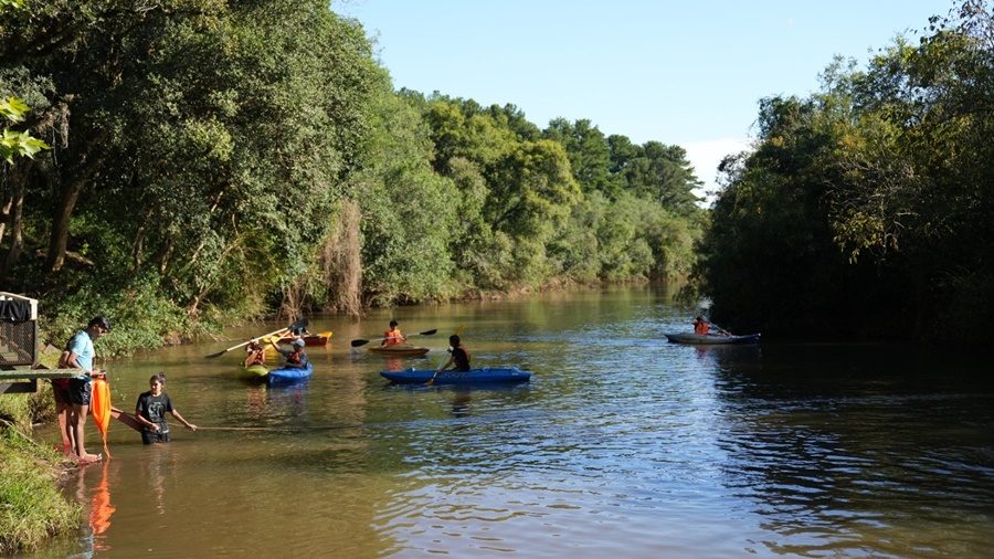 Apóstoles: Finalizaron las clases gratuitas de Kayakismo en el Arroyo Chimiray