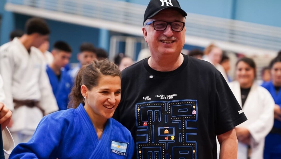 Posadas: El Gobernador Passalacqua visitó el CePARD, donde observó el entrenamiento de la Selección Argentina de Judo con la medallista olímpica Paula Pareto