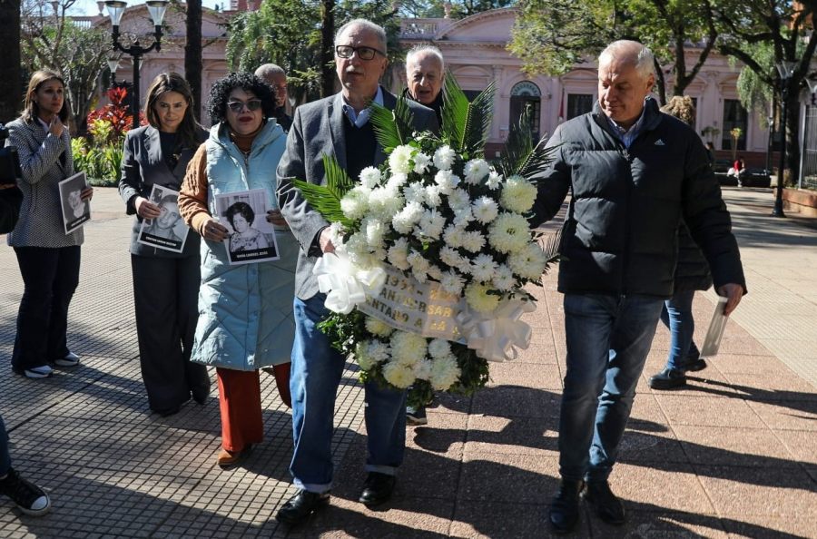 Posadas: El Gobernador Hugo Passalacqua participó del acto conmemorativo por el 31° aniversario del atentado a la AMIA