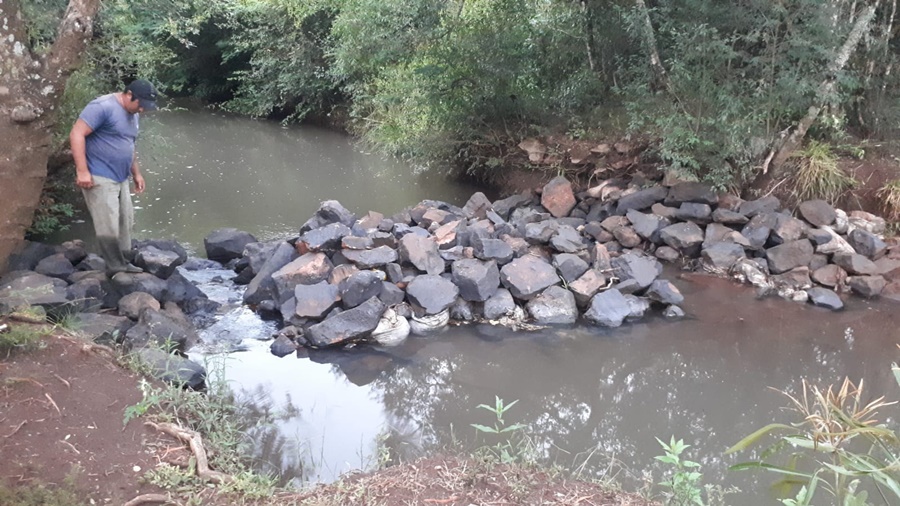 Apóstoles: La C.O.S.P.A.L., solicita extremar el uso del agua potable porque está gravemente afectado el cauce del Arroyo Chimiray Mini por la escasez de lluvias y se han detectados embalses clandestinos