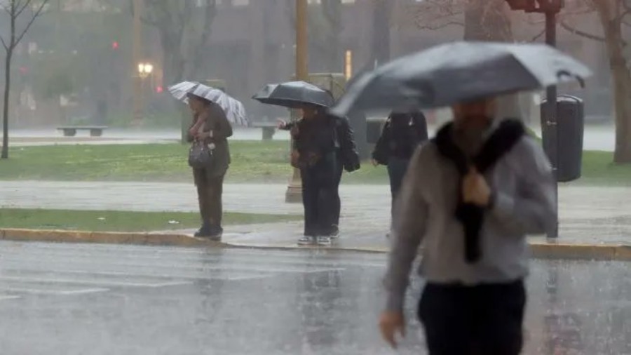 Alerta meteorológico por lluvias, tormentas y fuertes vientos: Cuáles son las provincias afectadas y cómo seguirá el clima en el AMBA