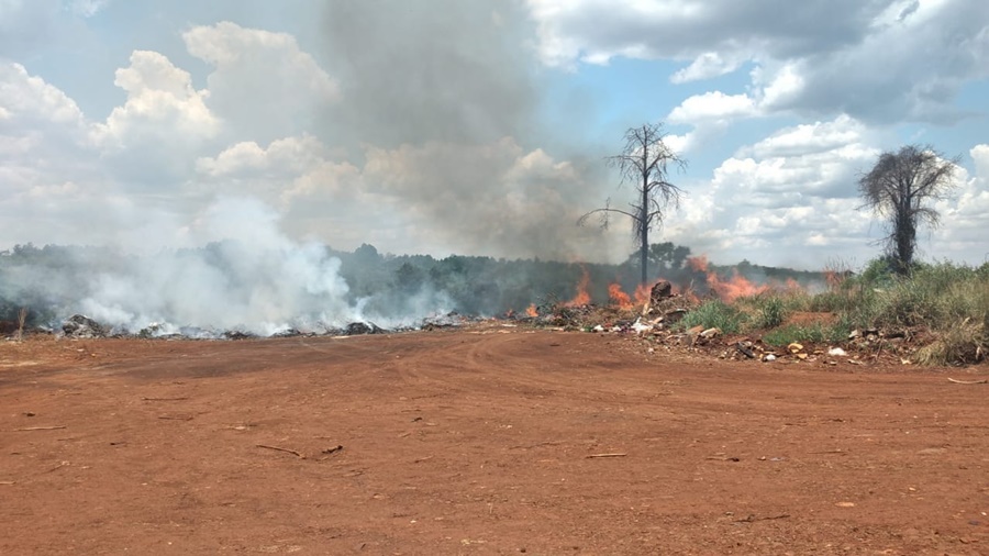 Apóstoles: Principio de incendio en un sector de la planta de reciclado, la pericia determinará sí fue espontáneo o provocado