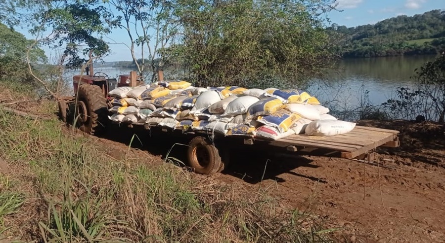 Megaoperativo en Misiones: Prefectura Naval Argentina desarticuló una maniobra de exportación ilegal, secuestró más de 14 toneladas y media de expeller de soja y armas de fuego