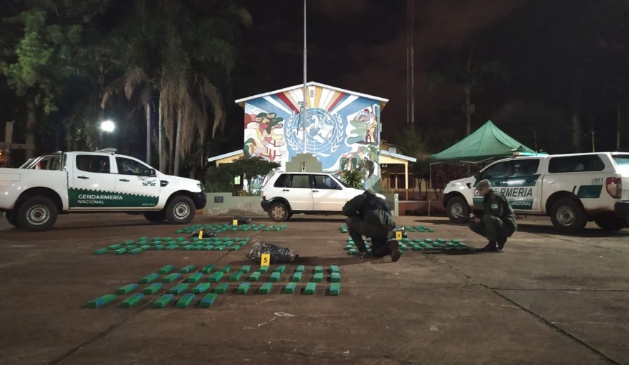 Evadió control de Gendarmería Nacional mientras transportaba más de 150 kilos de marihuana: El automóvil utilizado fue interceptado y su conductor detenido