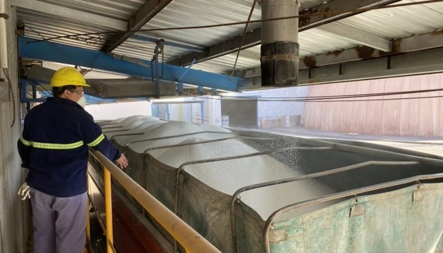 Fertilizantes y maquinarias más baratos: Por la quita del Impuesto PAIS, el agro recuperará 500 millones de dólares