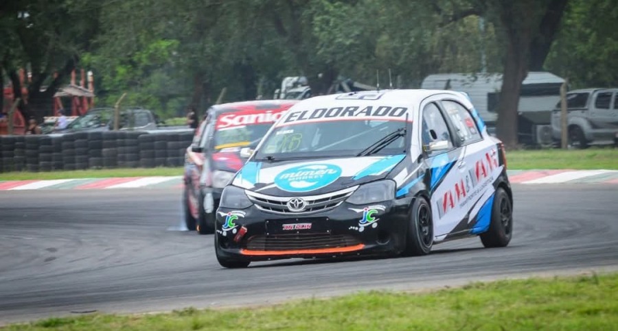 Gran remontada del misionero Luciano Viana para terminar séptimo en el coronación del Turismo Pista en San Jorge, Exequiel Bastidas se consagró bicampeón, un nuevo título en la Clase 3
