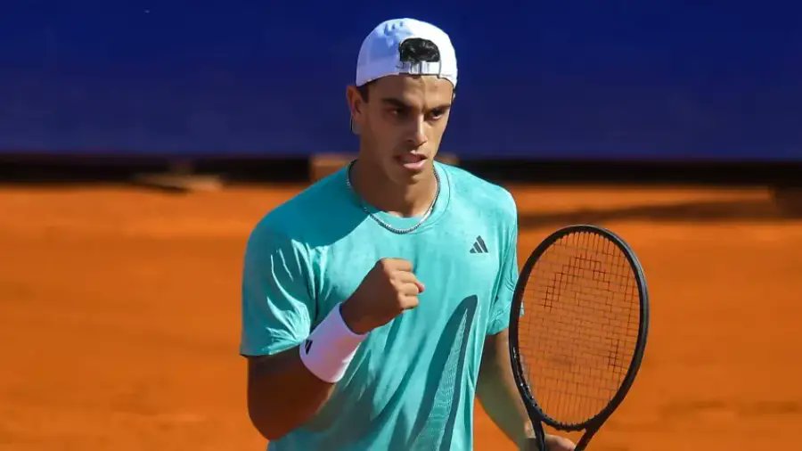 Tenis: Francisco Cerúndolo se quedó con el duelo de argentinos frente a Francisco Comesaña en el ATP 500 de Hamburgo