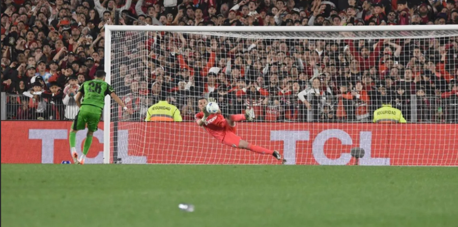 Copa Libertadores: River Plate sufrió más de la cuenta con Libertad de Paraguay pero ganó por penales y está en cuartos de final