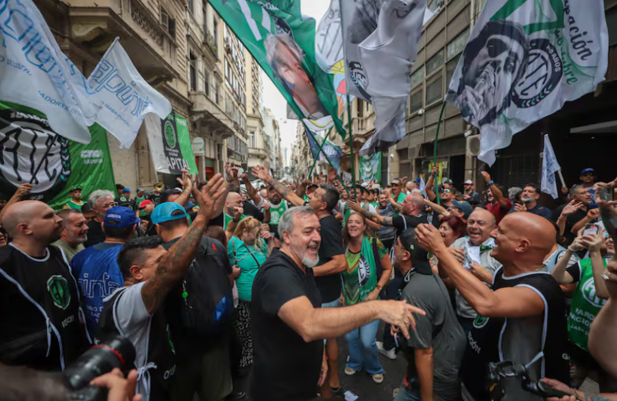 El Gobierno Nacional elimina el asueto por el Día del Empleado Público, así lo anunció el vocero presidencial, Manuel Adorni