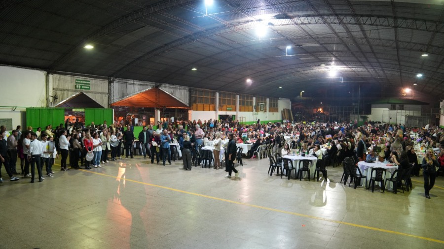 El Municipio de Apóstoles agasajó a los docentes en un emotivo festejo, por su día