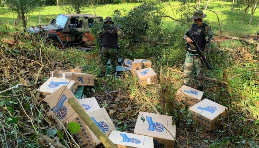 Prefectura Naval Argentina decomisó nueve mil  atados de cigarrillos en Misiones