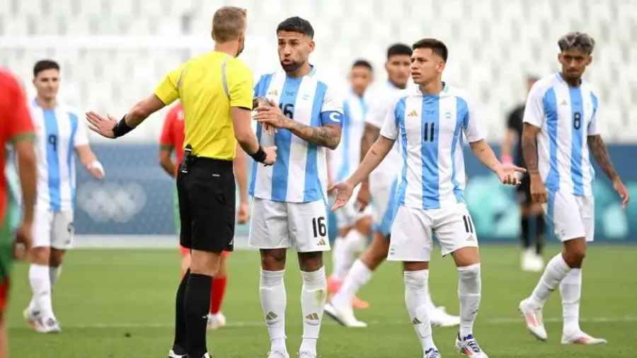 Escándalo histórico: El VAR anuló un gol tras dos horas y Argentina perdió con Marruecos en los Juegos Olímpicos 2024