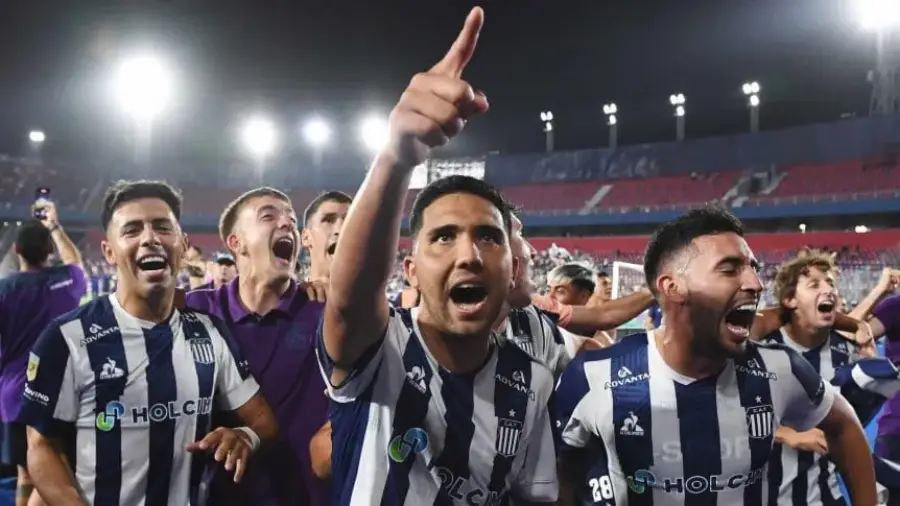 Por penales, Talleres de Córdoba venció a River Plate y ganó la Supercopa Internacional, además volvió a festejar un título desde 1999