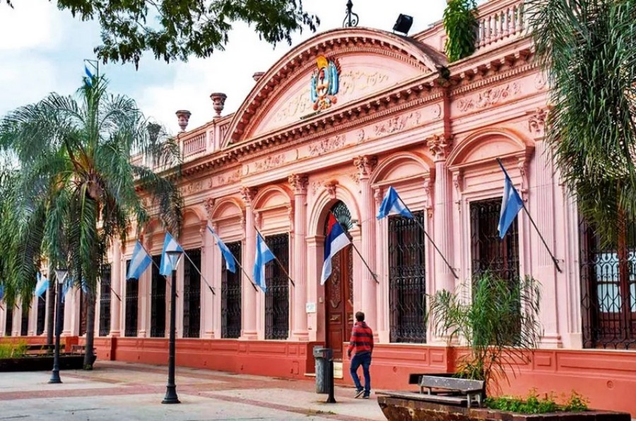 Misiones extiende la suspensión de designaciones de planta permanente hasta el 31 de Diciembre de 2025