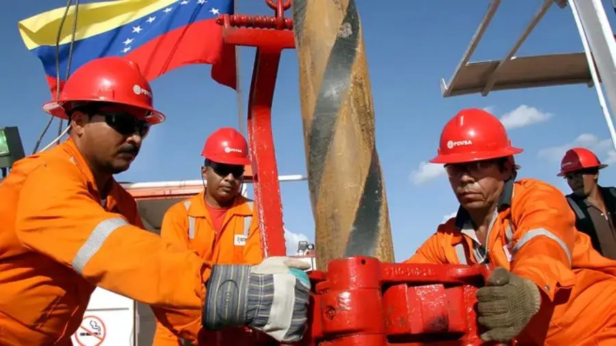 Levantó restricciones: Venezuela aumenta su producción de petróleo y se acerca a un millón de barriles por día