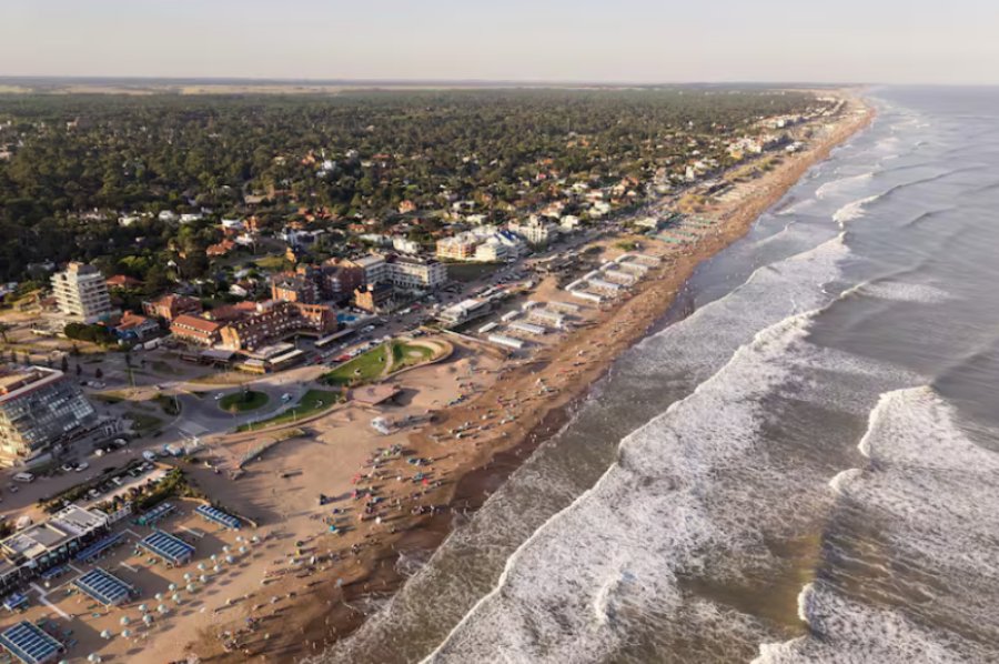 Temporada en la costa bonaerense: Lista de espera en paradores, ocupación de hasta el 90% y aluvión de reservas anticipadas, las claves del verano en la ciudad de Pinamar