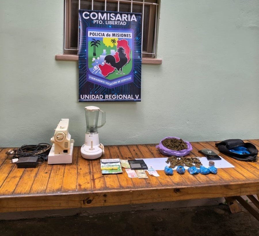 Allanamientos en la localidad de Puerto Libertad: Recuperaron elementos robados, secuestraron de clorhidrato de cocaína, cogollos de marihuana y detuvieron a dos individuos