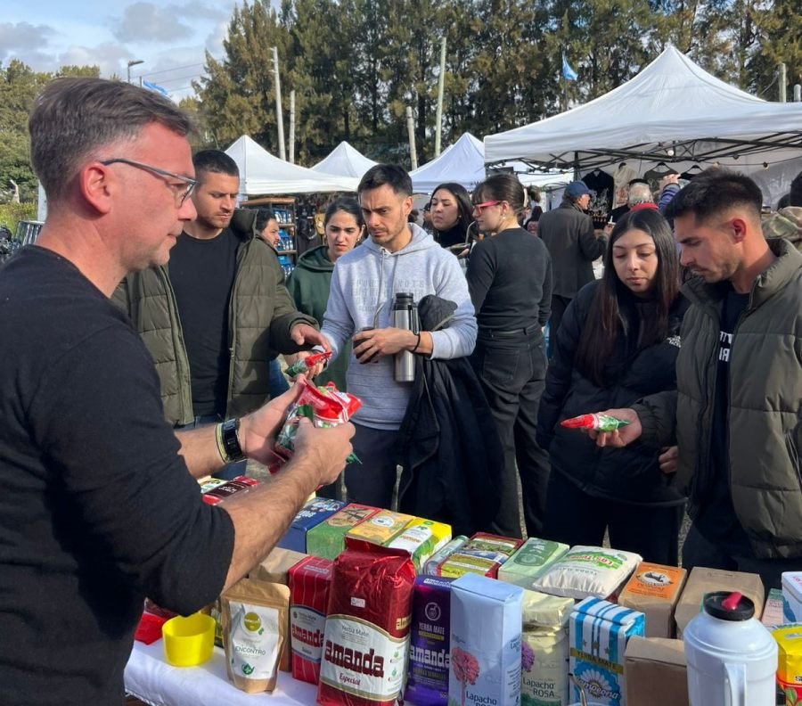 San Isidro: El Municipio de Apóstoles promocionó la Fiesta Nacional e Internacional de la Yerba Mate en la Expo Mate 2026