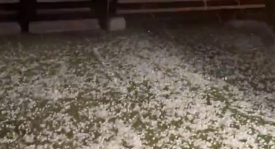 Una violenta tormenta de lluvia y granizo azotó a la provincia de Córdoba, durante la madrugada y la mañana de este día domingo