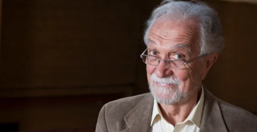 Murió Ernesto Acher, integrante de Les Luthiers y creador de La Banda Elástica, fue actor, músico, compositor, director orquestal y tenía 86 años