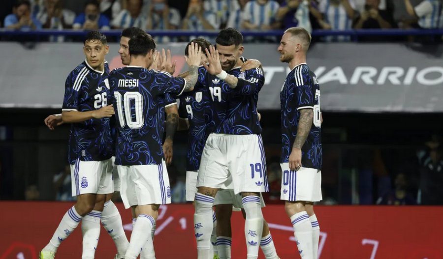 Último amistoso de la Selección Argentina en el país: Sin problemas goleó 5 a 0 a Zambia en la Bombonera