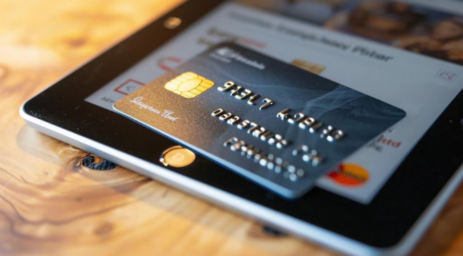 Alerta por estafas en las vacaciones: Cómo evitarlas al momento de pagar con tarjeta y QR