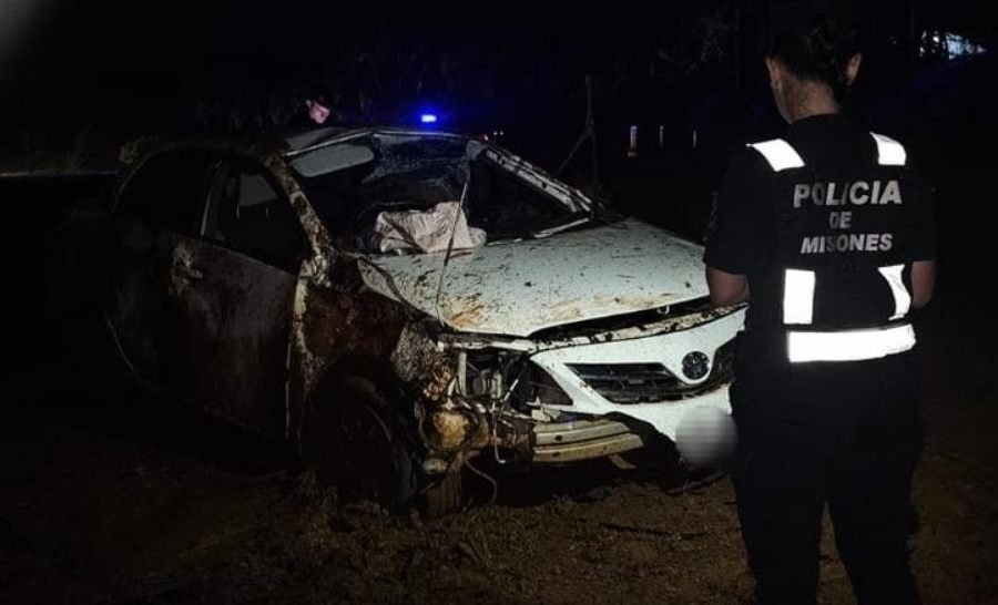 Misiones: Despiste y vuelco en la Ruta Provincial N° 103, no se registraron personas lesionadas, solo daños materiales