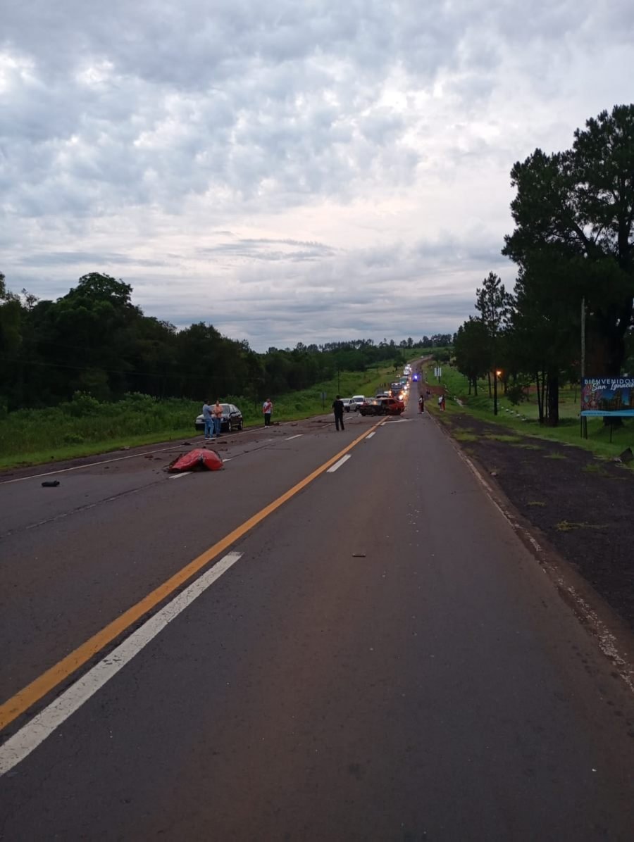 San Ignacio: Un hombre murió y tres personas resultaron heridas en un siniestro vial sobre la Ruta Nacional N° 12, en la localidad misionera de San Ignacio